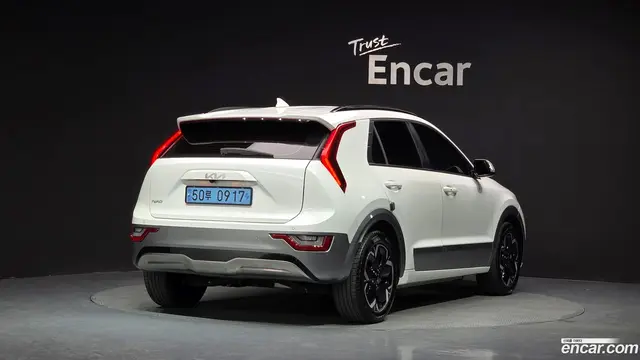 Main__Slider__Photo:Niro Kia 2022.8-1