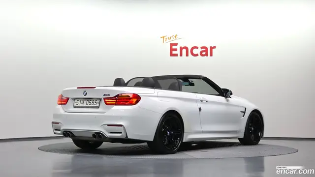 Main__Slider__Photo:M4 BMW 2015.9-1