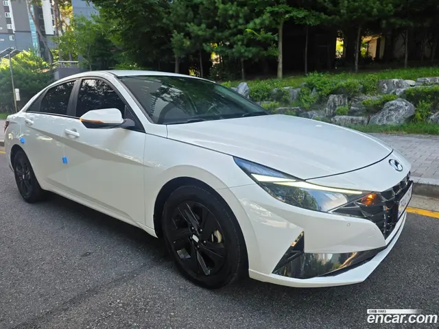 Main__Slider__Photo:AVANTE Hyundai 2022.4-1