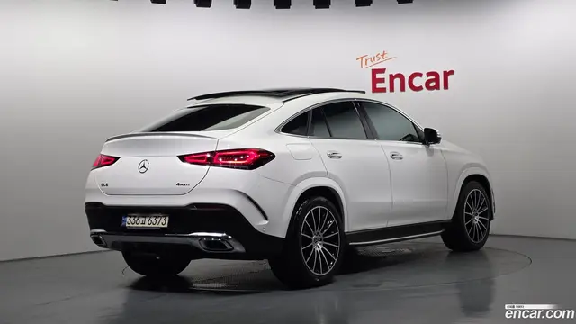 Main__Slider__Photo:GLE-Class Mercedes-Benz 2021.5-1