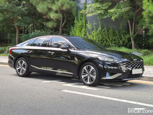 Main__Slider__Photo:K8 Kia 2021.4-1
