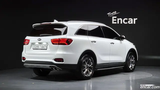 Main__Slider__Photo:Sorento Kia 2019.9-1