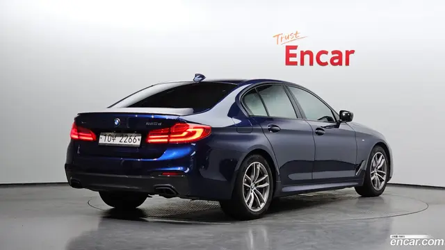 Main__Slider__Photo:5-Series BMW 2017.8-1