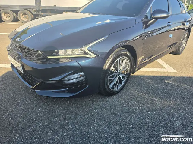 Main__Slider__Photo:K5 Kia 2020.6-1