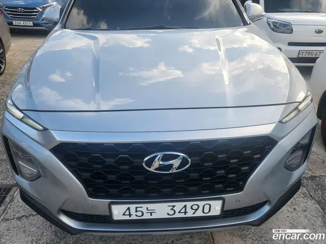 Main__Slider__Photo:Santafe Hyundai 2018.11-1