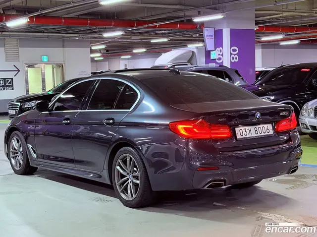 Main__Slider__Photo:5-Series BMW 2018.2-1