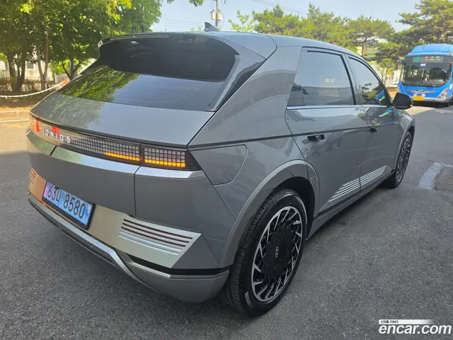 Main__Slider__Photo:Ioniq5 Hyundai 2022.3-1