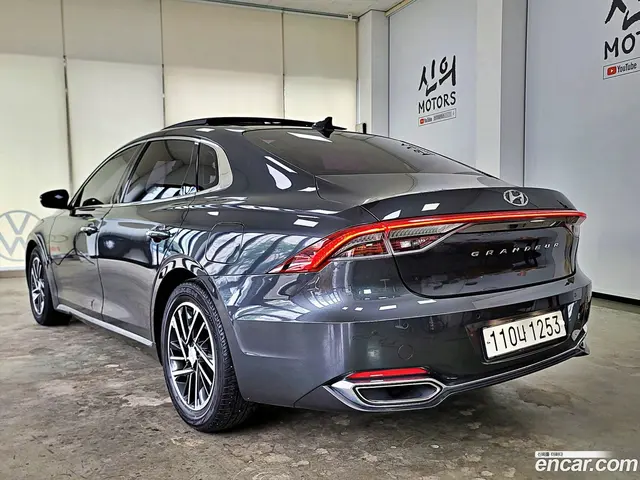 Main__Slider__Photo:Grandeur Hyundai 2020.4-1