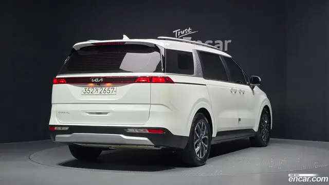 Main__Slider__Photo:Canival Kia 2022.10-1