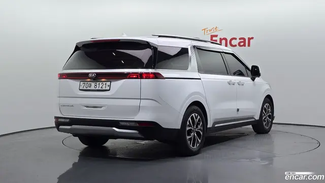 Main__Slider__Photo:Canival Kia 2021.2-1