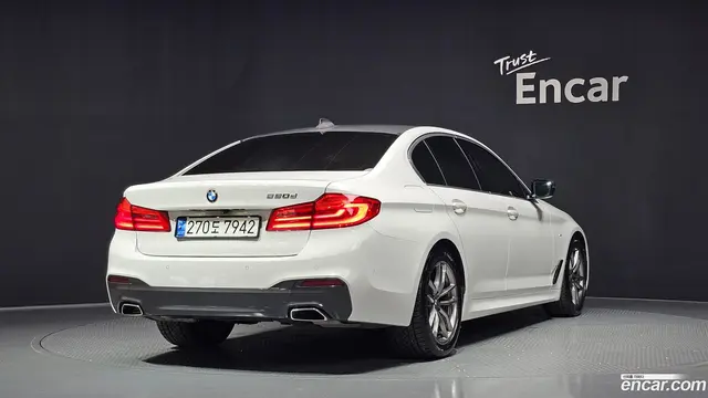 Main__Slider__Photo:5-Series BMW 2019.11-1