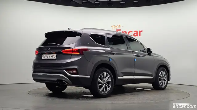 Main__Slider__Photo:Santafe Hyundai 2019.7-1