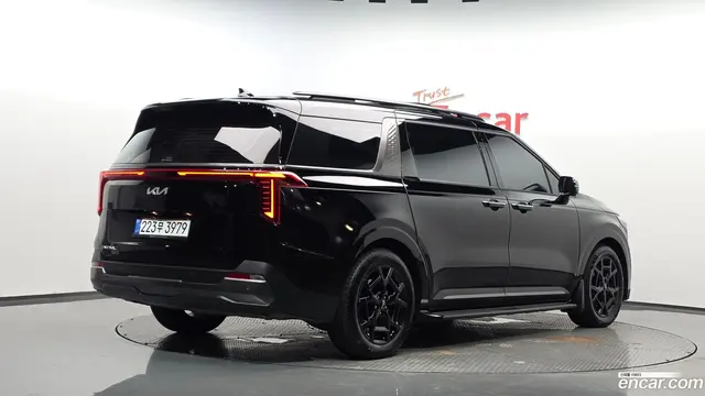 Main__Slider__Photo:Canival Kia 2025.3-1