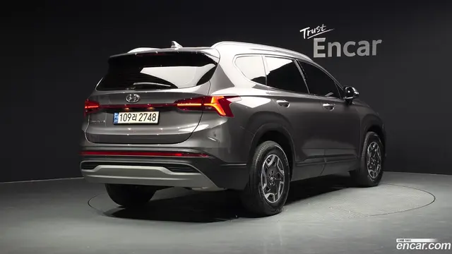 Main__Slider__Photo:Santafe Hyundai 2023.3-1
