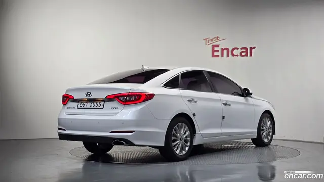 Main__Slider__Photo:Sonata Hyundai 2015.3-1