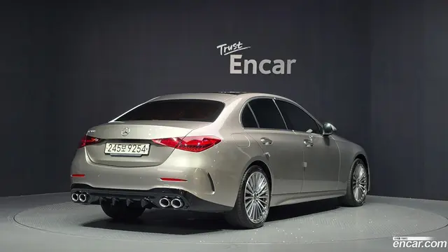 Main__Slider__Photo:C-Class Mercedes-Benz 2022.3-1