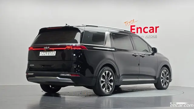 Main__Slider__Photo:Canival Kia 2022.5-1