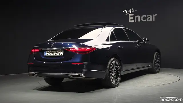 Main__Slider__Photo:S-Class Mercedes-Benz 2022.7-1