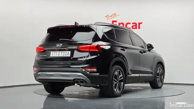 Main__Slider__Photo:Santafe Hyundai 2020.0-1