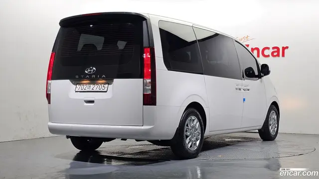 Main__Slider__Photo:Staria Hyundai 2023.1-1