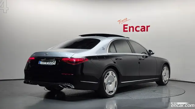 Main__Slider__Photo:S-Class Mercedes-Benz 2021.7-1
