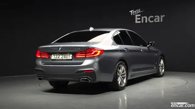 Main__Slider__Photo:5-Series BMW 2017.8-1