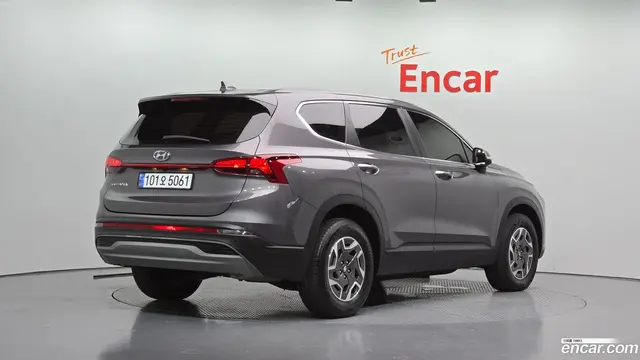 Main__Slider__Photo:Santafe Hyundai 2022.6-1