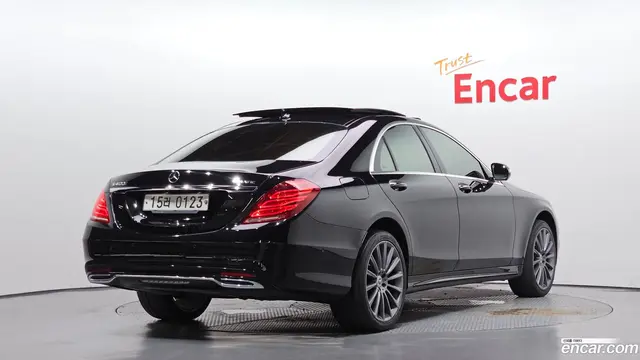 Main__Slider__Photo:S-Class Mercedes-Benz 2016.11-1
