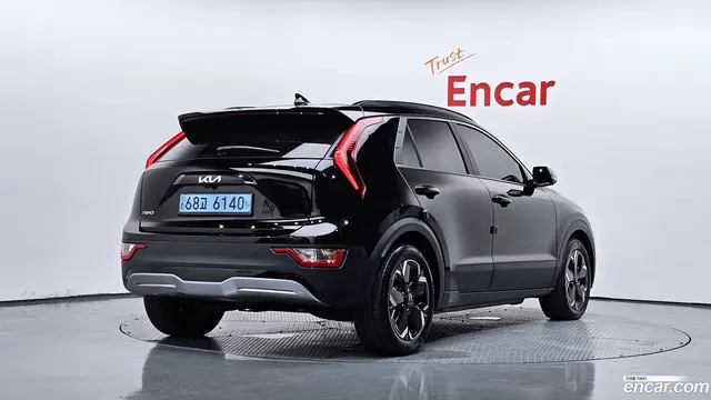 Main__Slider__Photo:Niro Kia 2022.6-1