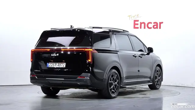 Main__Slider__Photo:Canival Kia 2024.6-1
