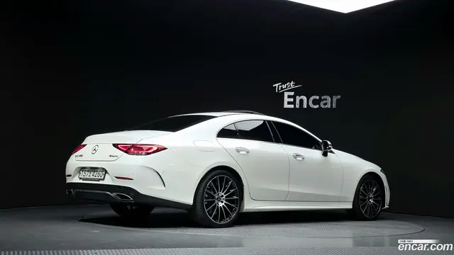 Main__Slider__Photo:CLS-Class Mercedes-Benz 2020.2-1