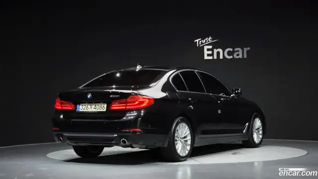 Main__Slider__Photo:5-Series BMW 2019.11-1
