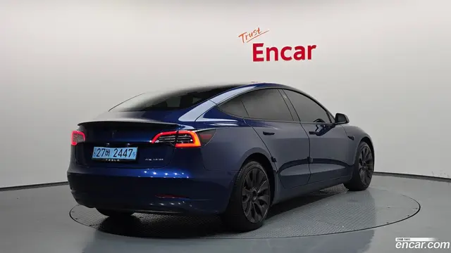 Main__Slider__Photo:Model 3 Tesla 2022.2-1