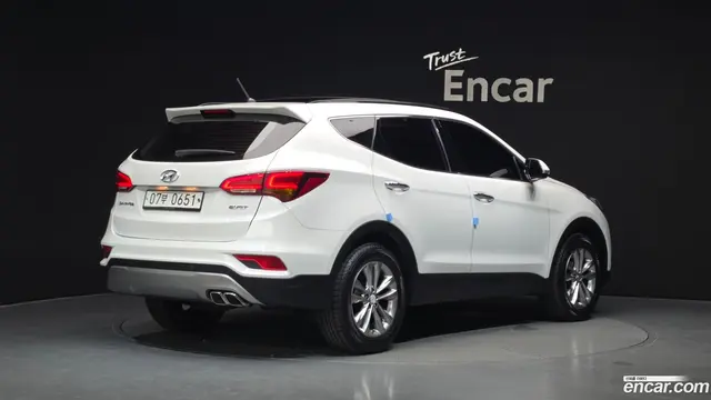 Main__Slider__Photo:Santafe Hyundai 2015.11-1