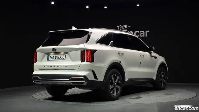 Main__Slider__Photo:Sorento Kia 2020.10-1