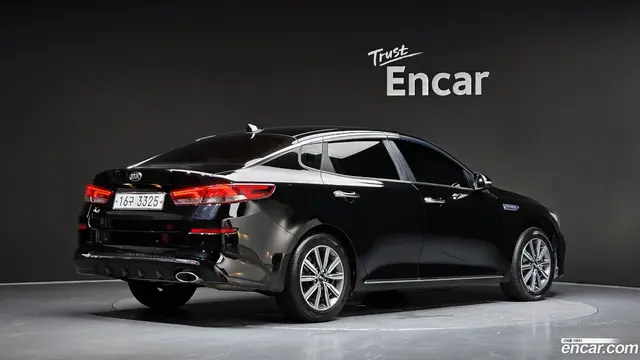 Main__Slider__Photo:K5 Kia 2019.7-1