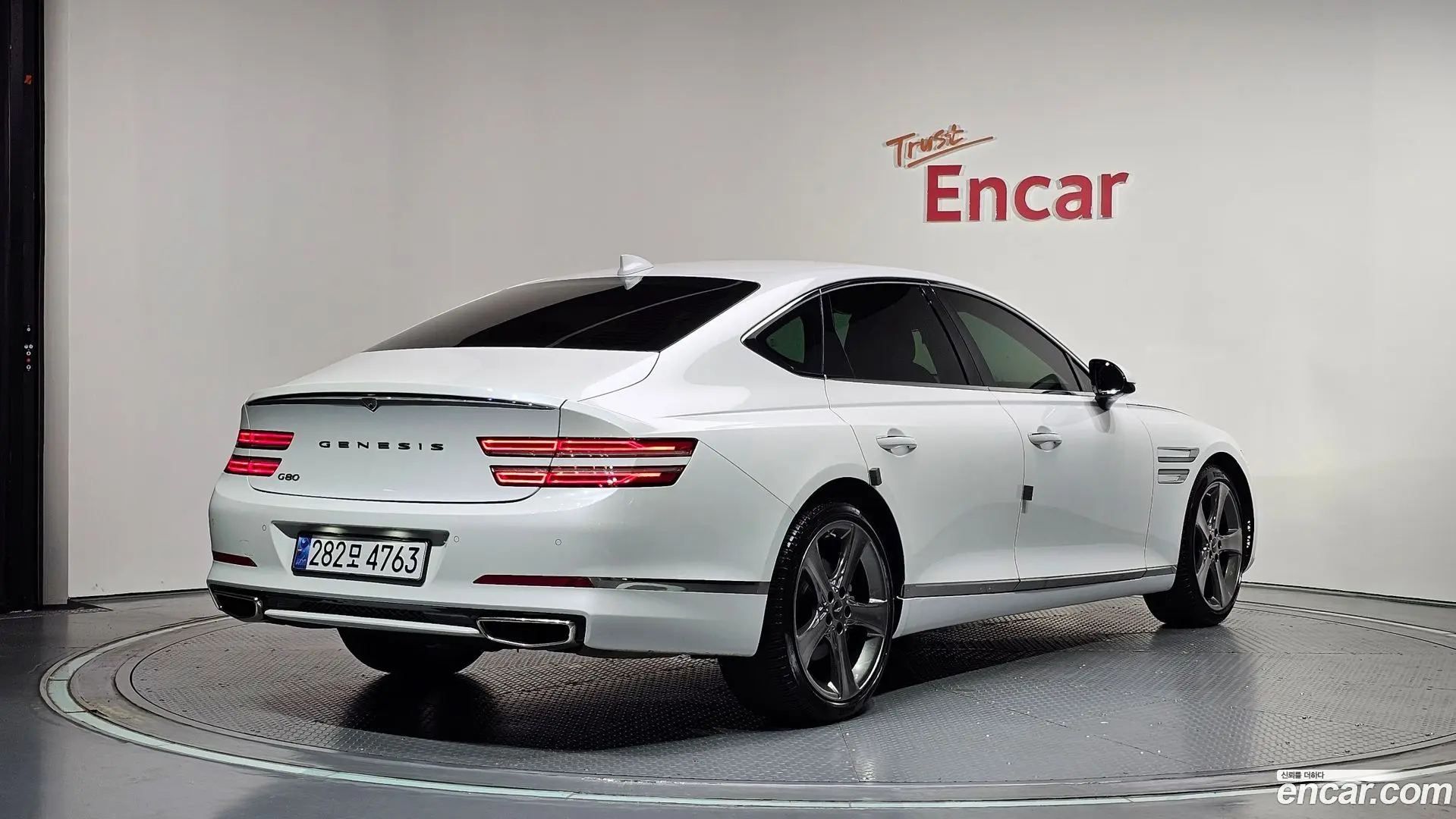 Main__Slider__Photo:G80 Genesis 2020.10-1