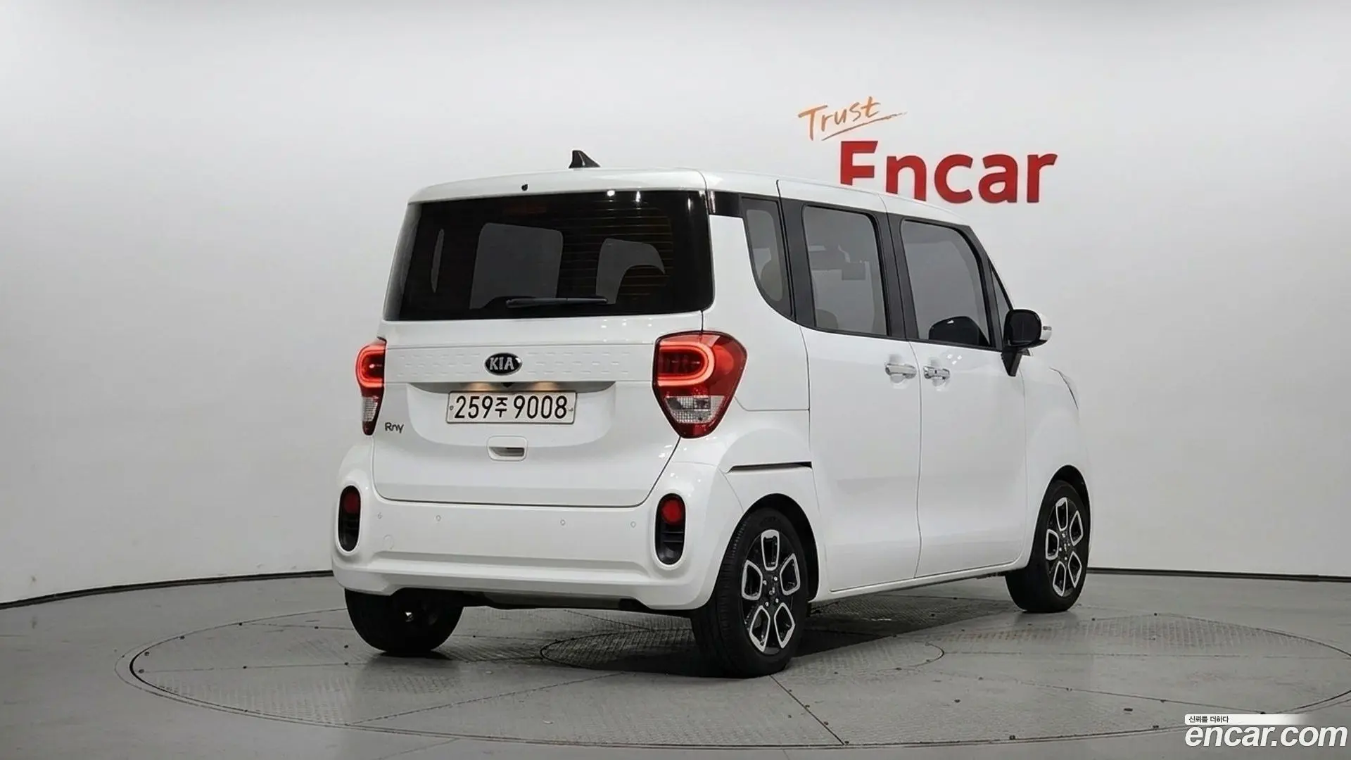 Main__Slider__Photo:RAY Kia 2020.3-1