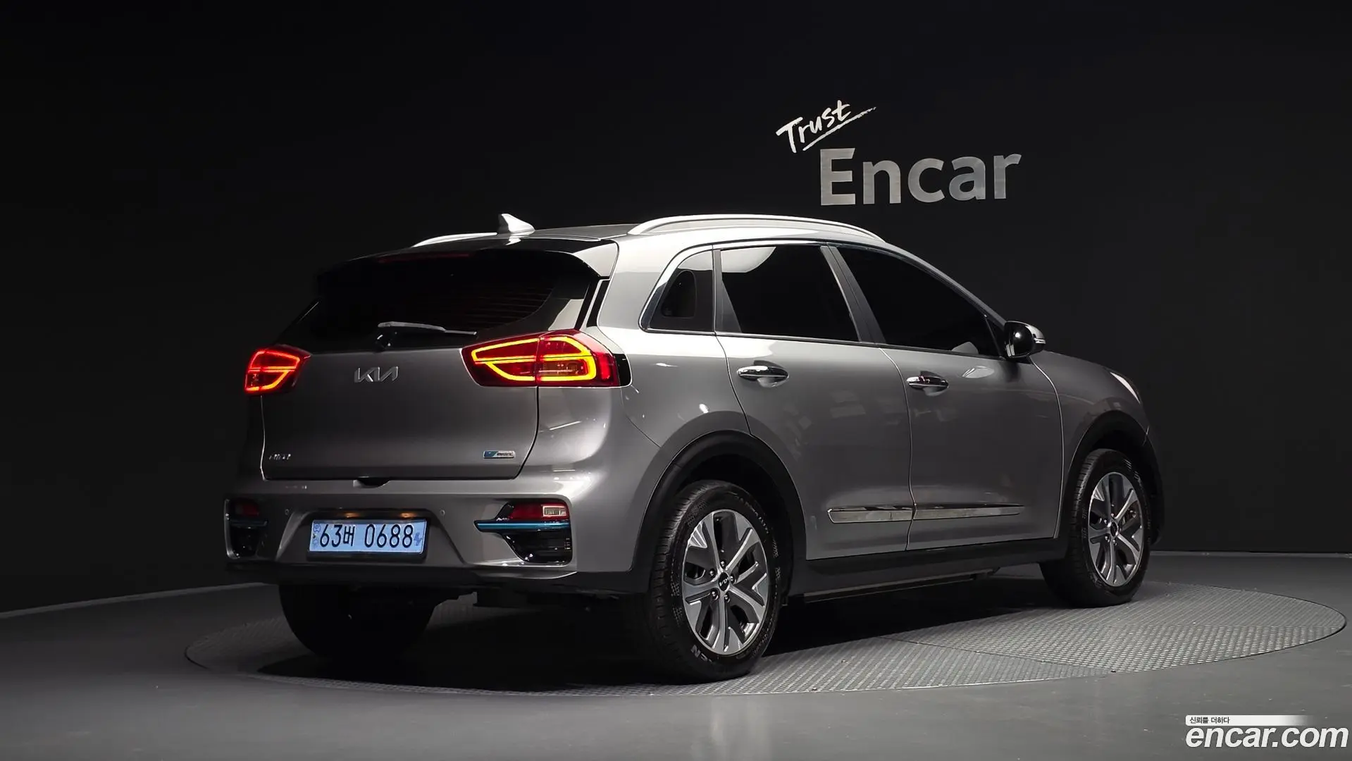 Main__Slider__Photo:Niro Kia 2021.6-1
