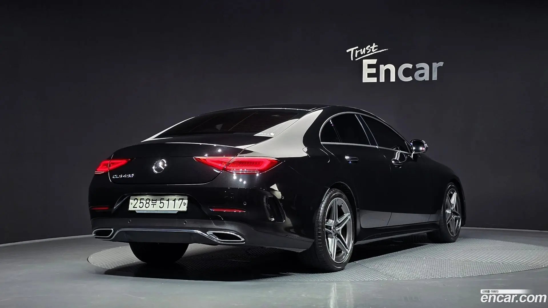 Main__Slider__Photo:CLS-Class Mercedes-Benz 2019.11-1