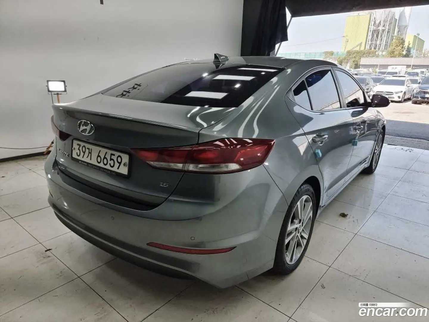 Main__Slider__Photo:AVANTE Hyundai 2017.6-1