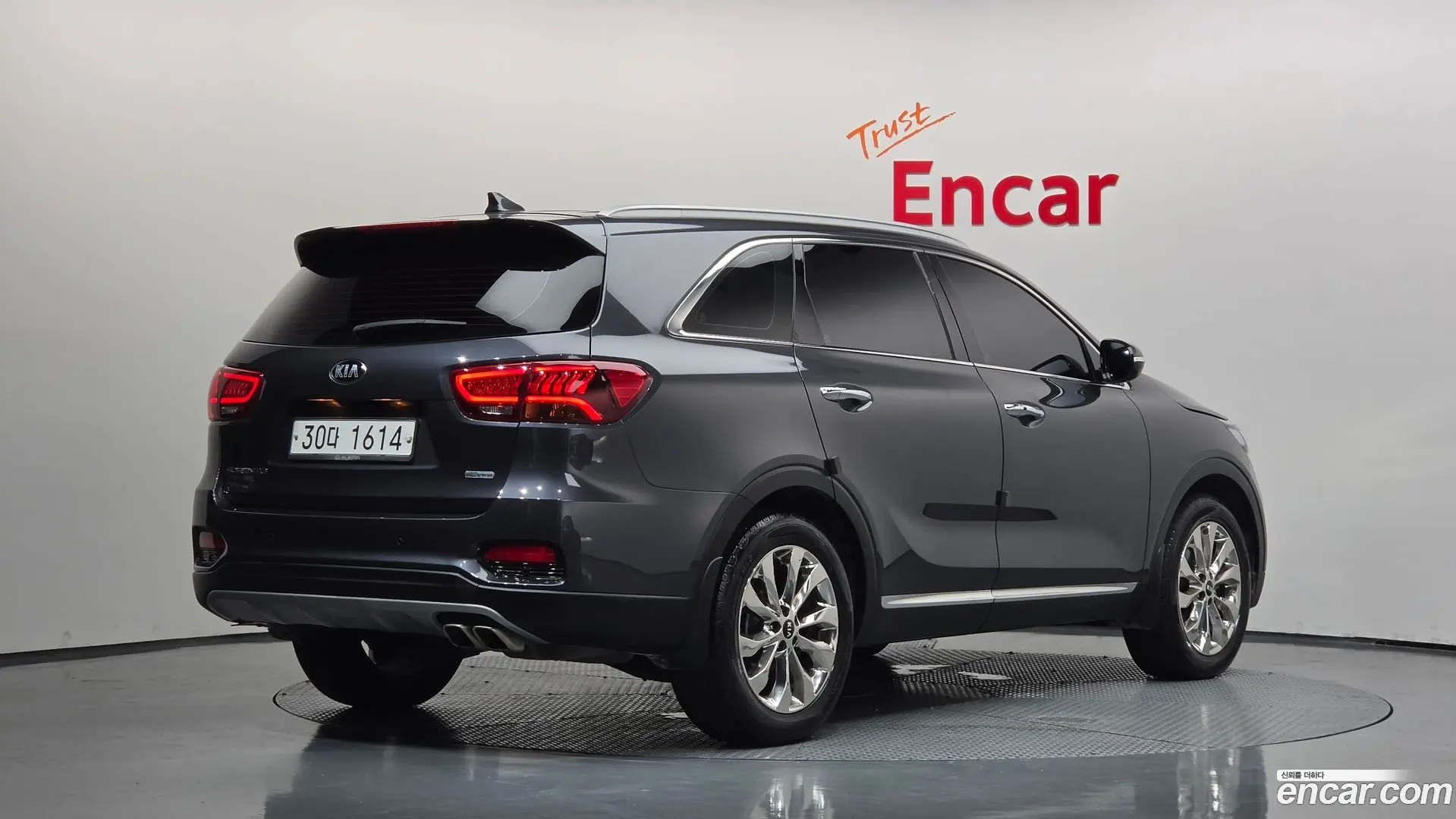 Main__Slider__Photo:Sorento Kia 2018.2-1