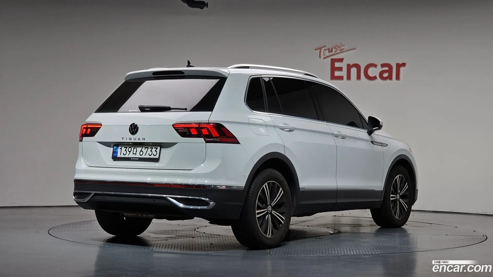 Main__Slider__Photo:Tiguan Volkswagen 2023.6-1