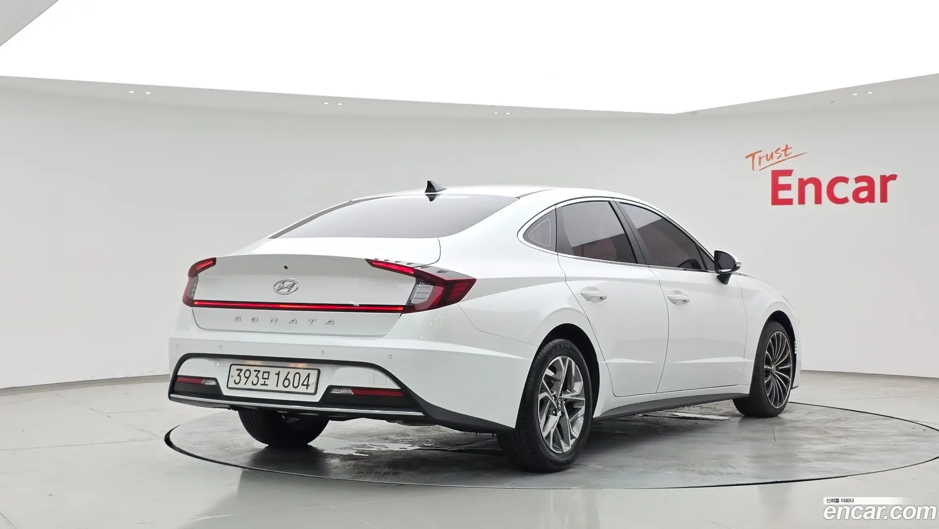 Main__Slider__Photo:Sonata Hyundai 2020.10-1