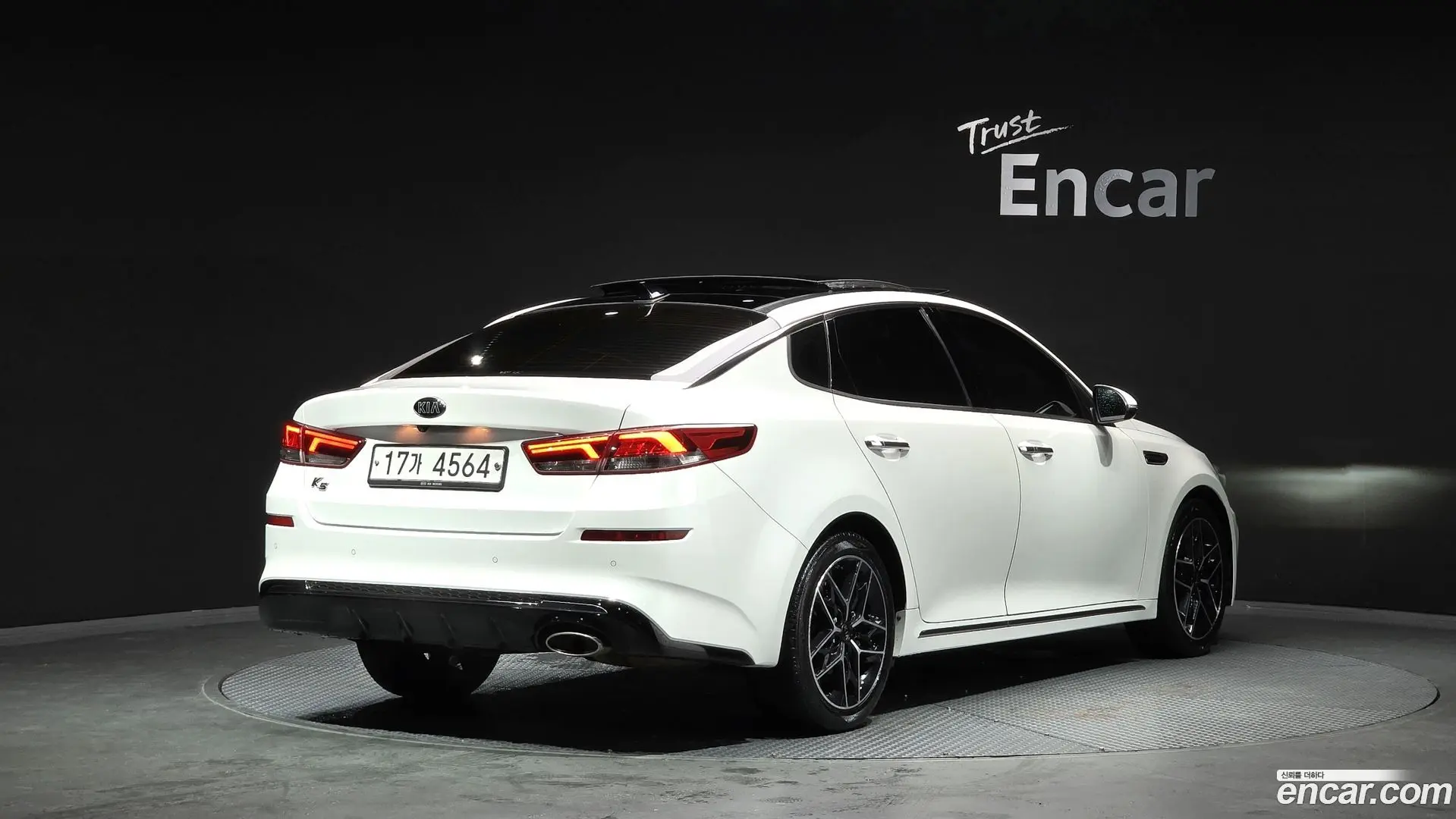 Main__Slider__Photo:K5 Kia 2018.5-1