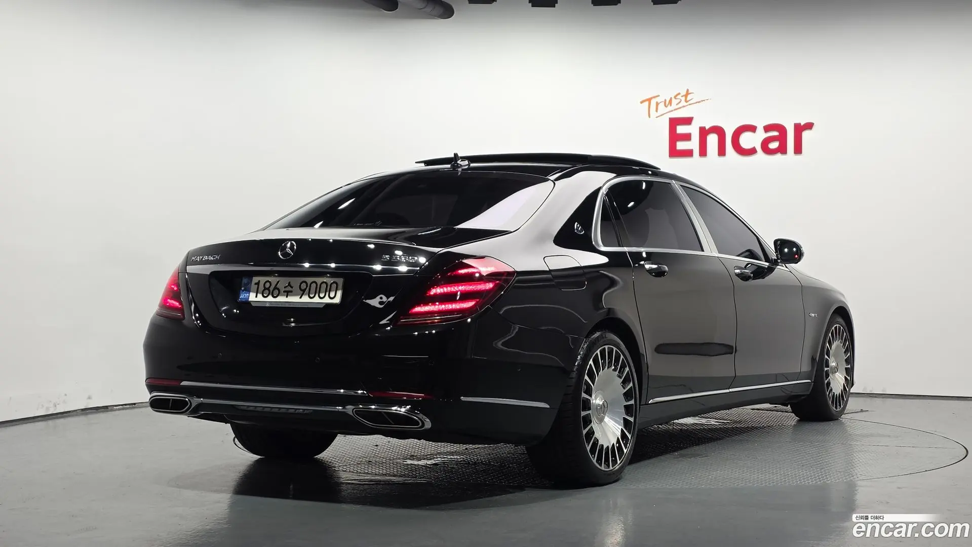 Main__Slider__Photo:S-Class Mercedes-Benz 2018.3-1