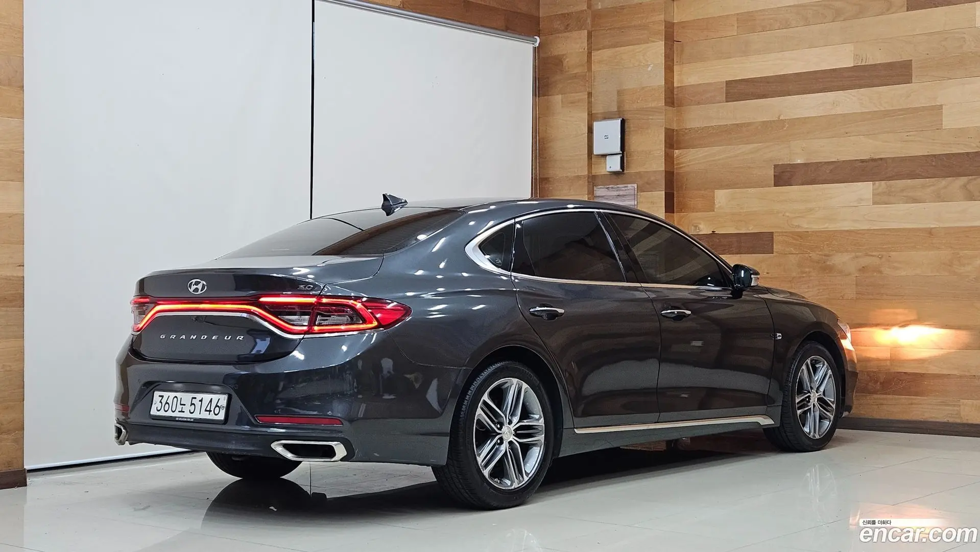 Main__Slider__Photo:Grandeur Hyundai 2019.9-1