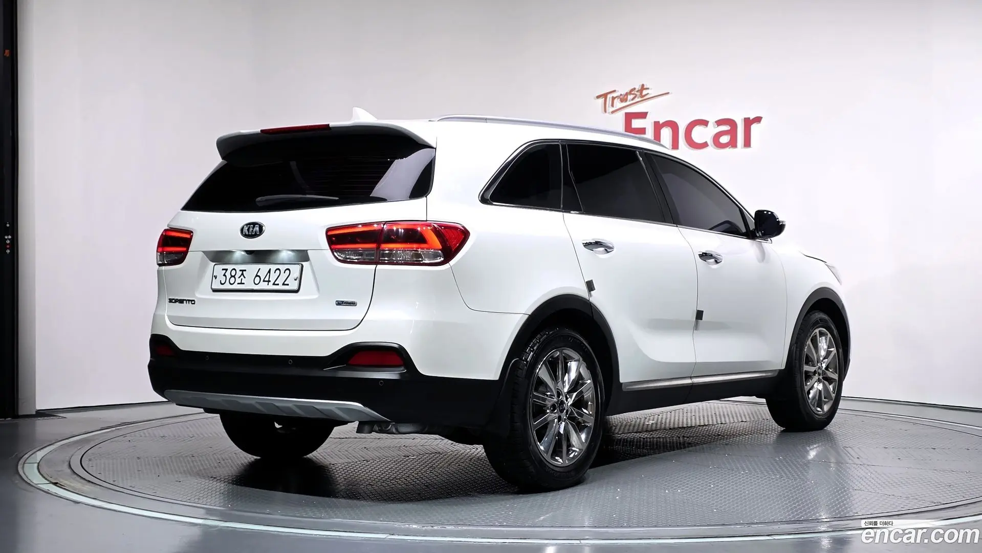 Main__Slider__Photo:Sorento Kia 2014.8-1