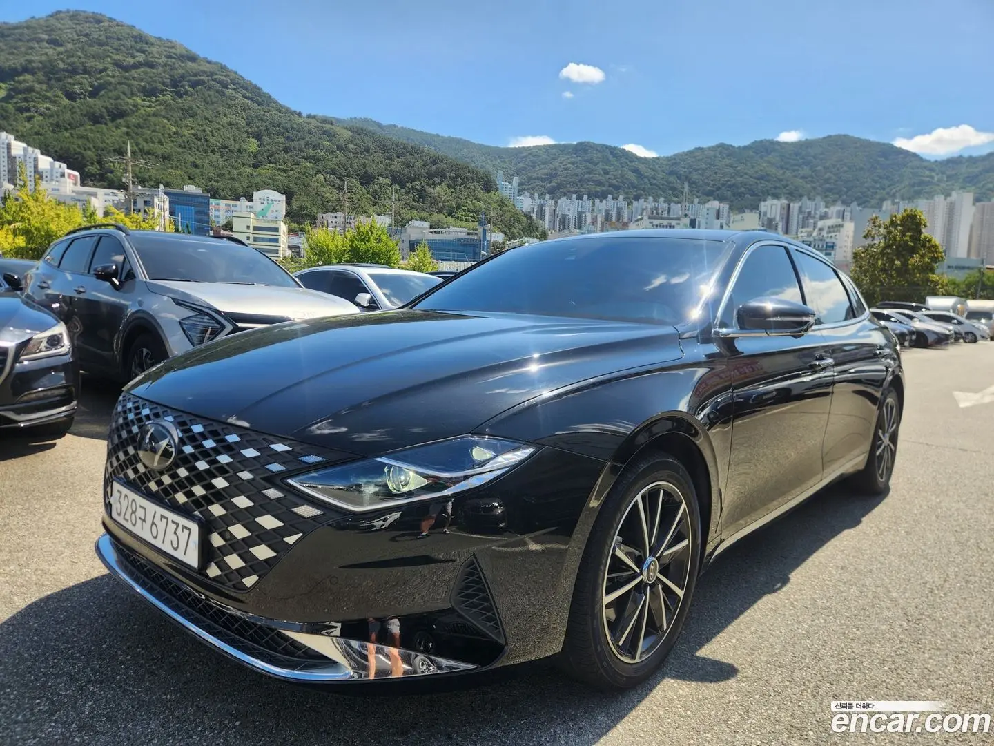 Main__Slider__Photo:Grandeur Hyundai 2022.2-1