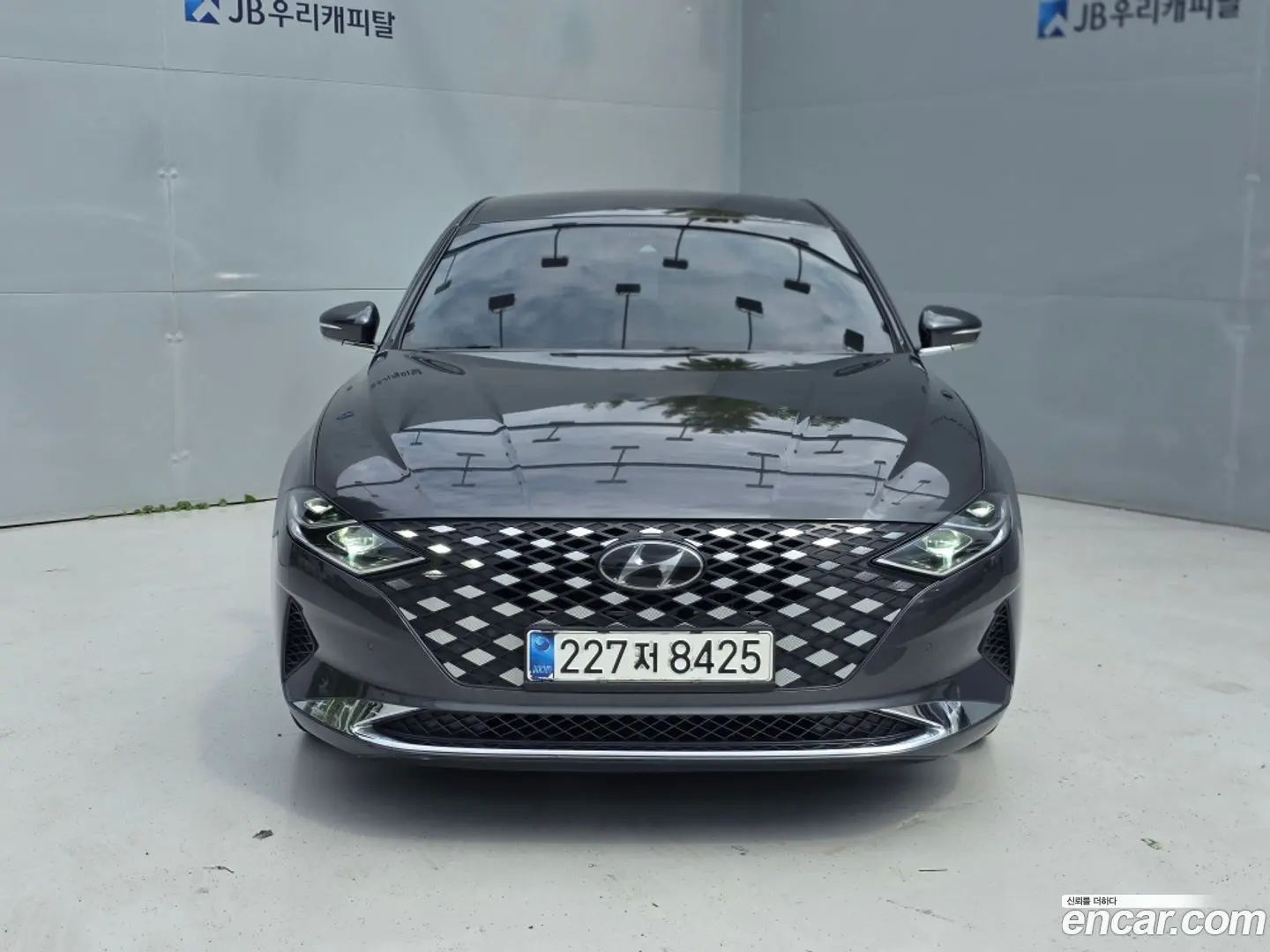 Main__Slider__Photo:Grandeur Hyundai 2021.3-1
